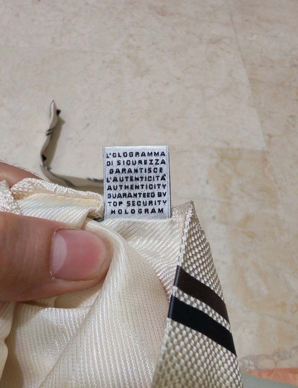 Mens Classic DOLCE & GABBANA 100% all silk luxury beige Repp neck tie