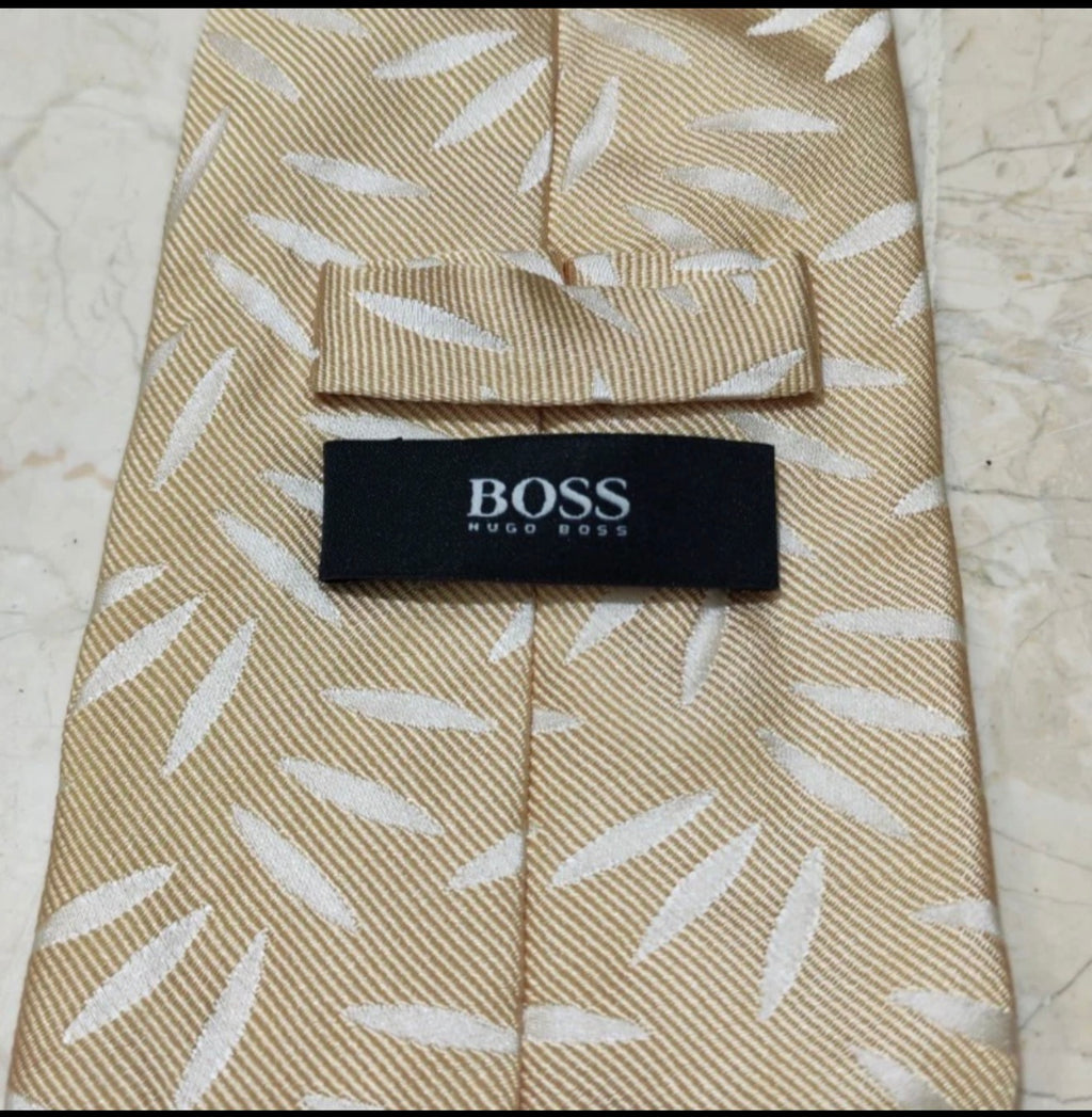 mens vintage Hugo Boss classic 100% all silk luxury floral beige neck tie