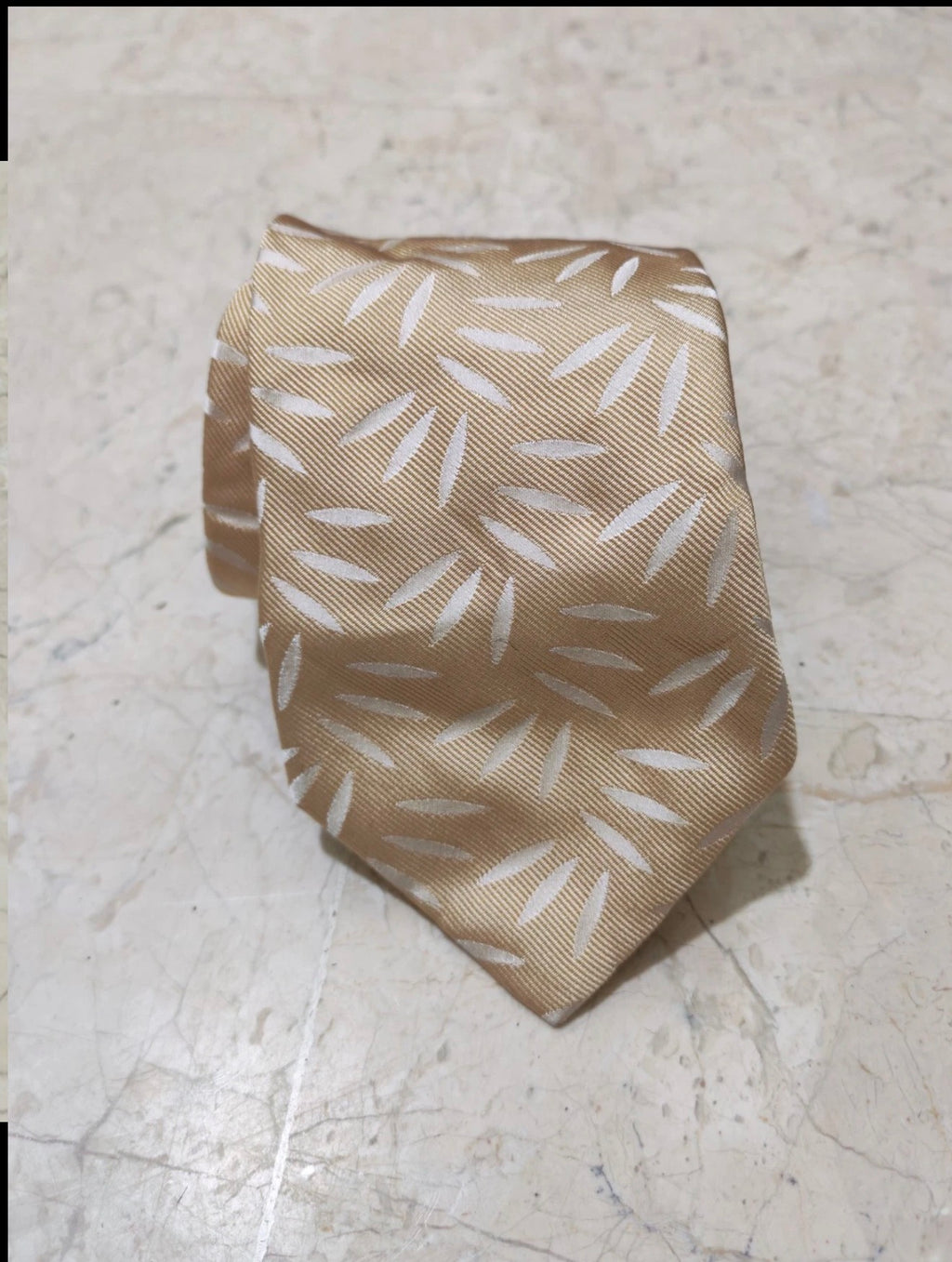 mens vintage Hugo Boss classic 100% all silk luxury floral beige neck tie