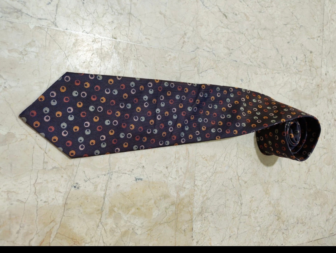 Vintage Hermes Paris classic 100% all silk luxury motif brown Polka dots necktie