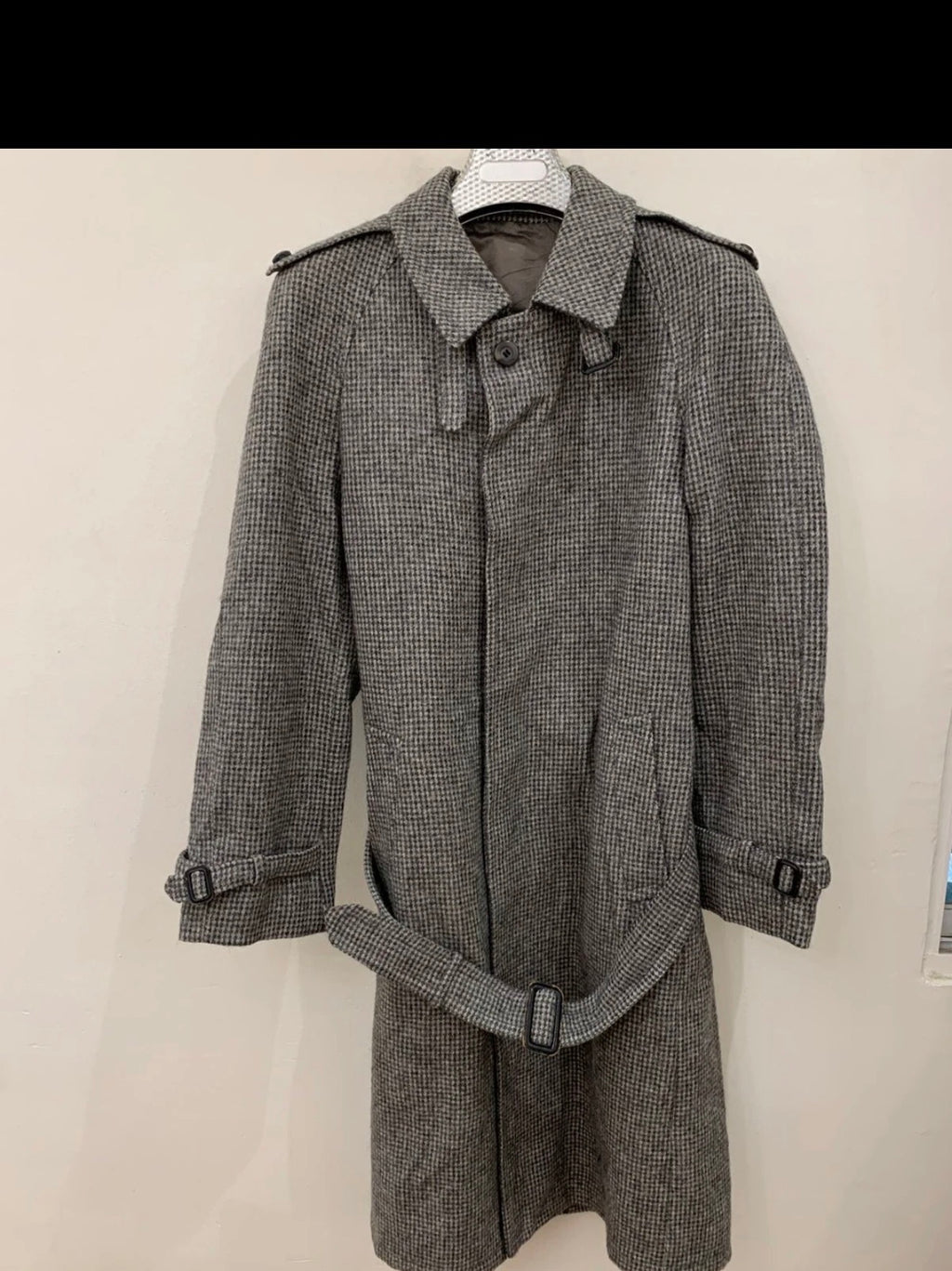 1970s Vintage pure wool handwoven tweed belted gray raglan over coat 40R 40L