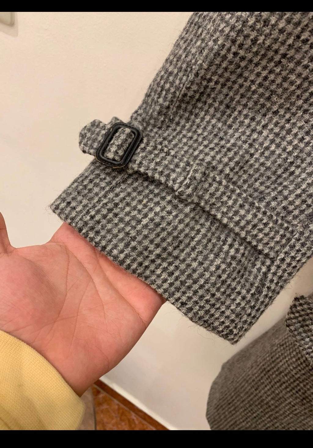 1970s Vintage pure wool handwoven tweed belted gray raglan over coat 40R 40L