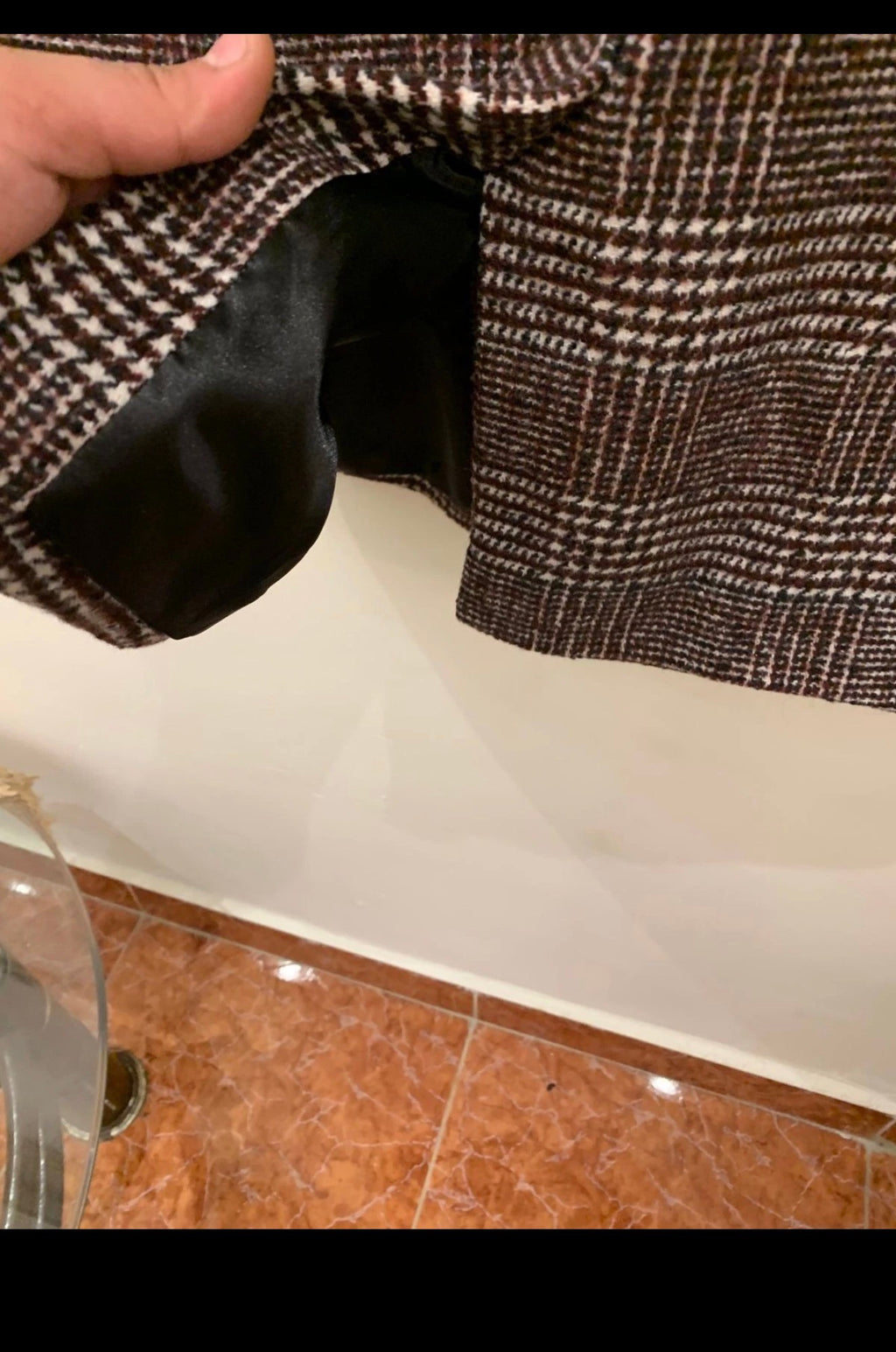 Classic style wool blend glen check brownish burgundy over coat 44R 44L