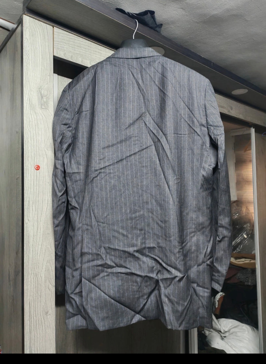Vintage 100% New Zealand Merino wool Loro Piana classic charcoal suit 42L 42R