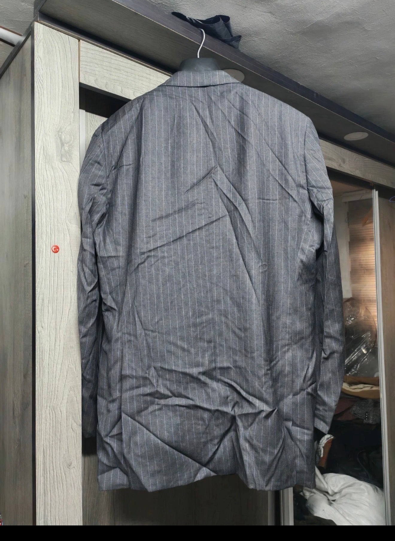 Vintage 100% New Zealand Merino wool Loro Piana classic charcoal suit 42L 42R