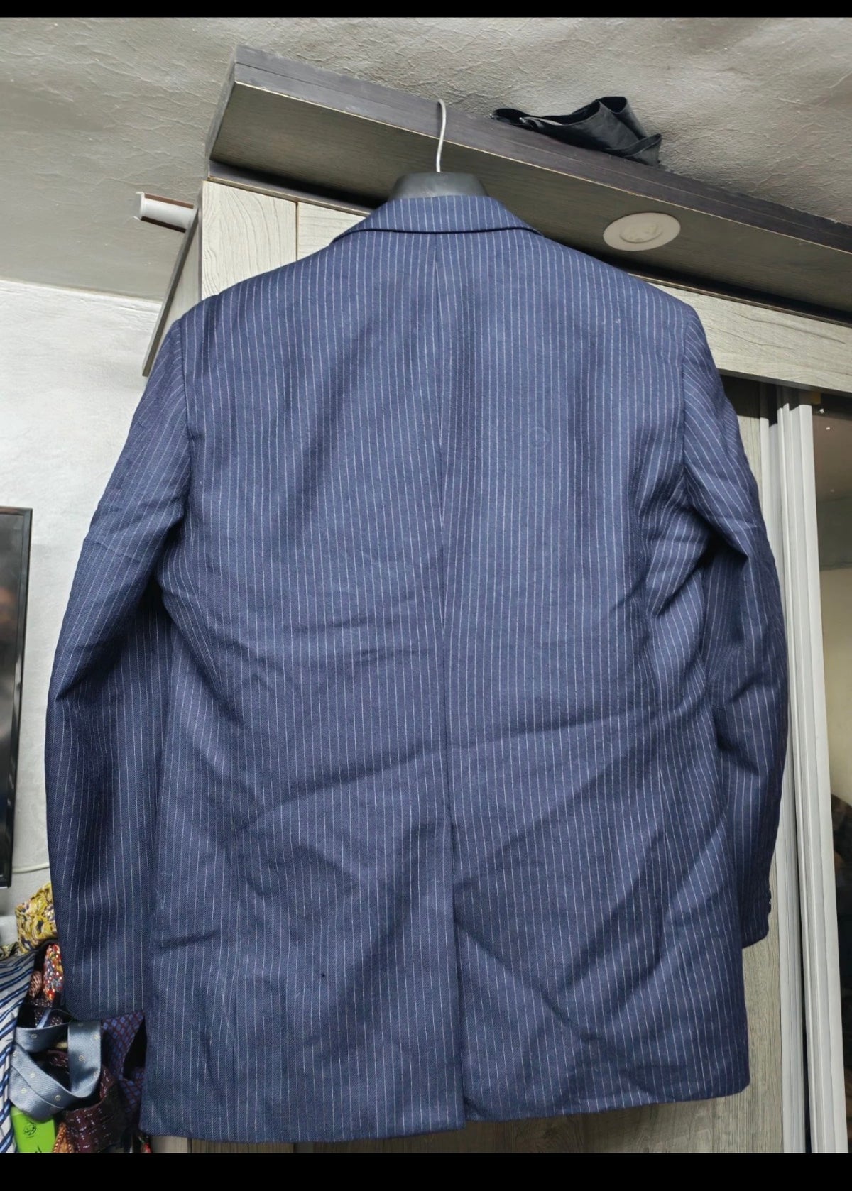 1960s Vintage classic pure wool 3 piece navy 3 button suit 40S 40R