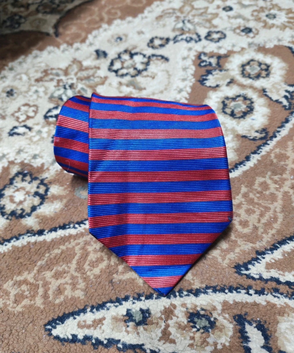 Vintage Brooks Brothers Makers classic 100% all silk luxury Red Blue neck tie