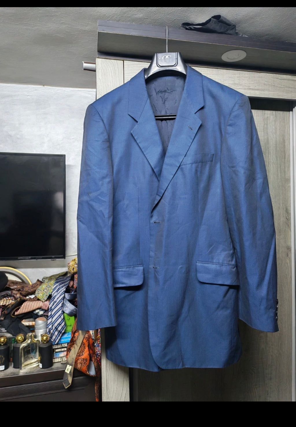 Vintage Hugo Boss 100% pure Cotton classic shiny blue 2 button summer suit 42L