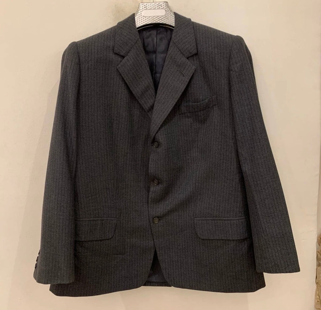 1970s Vintage all worsted wool classic charcoal striped 3 button suit 42R