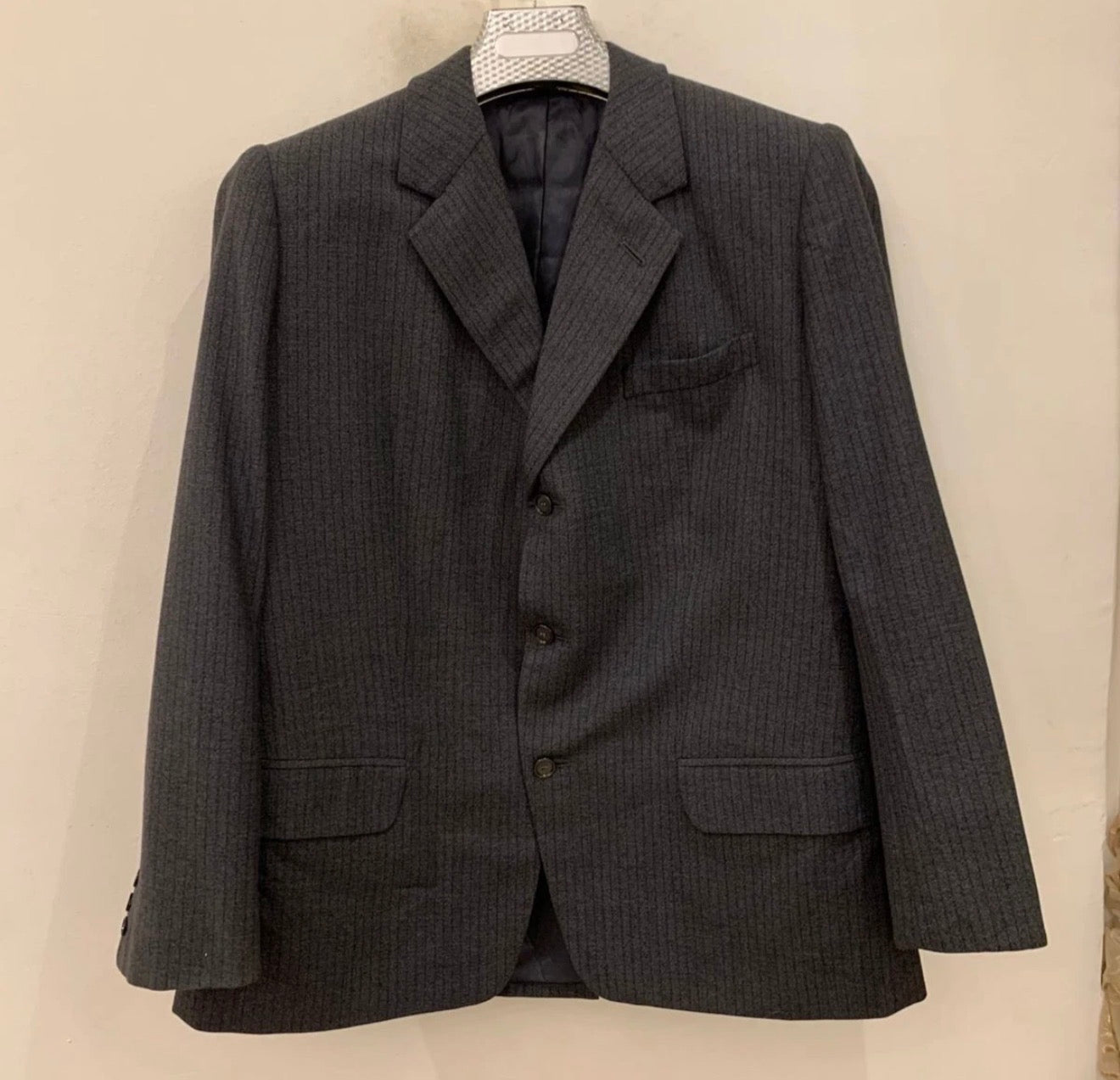 1970s Vintage all worsted wool classic charcoal striped 3 button suit 42R