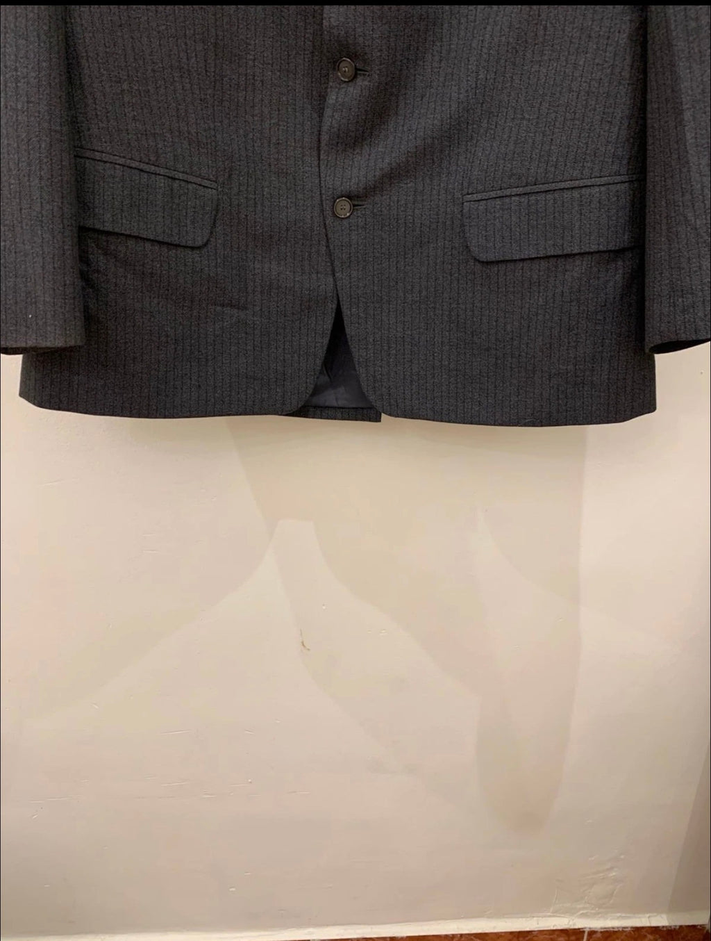 1970s Vintage all worsted wool classic charcoal striped 3 button suit 42R