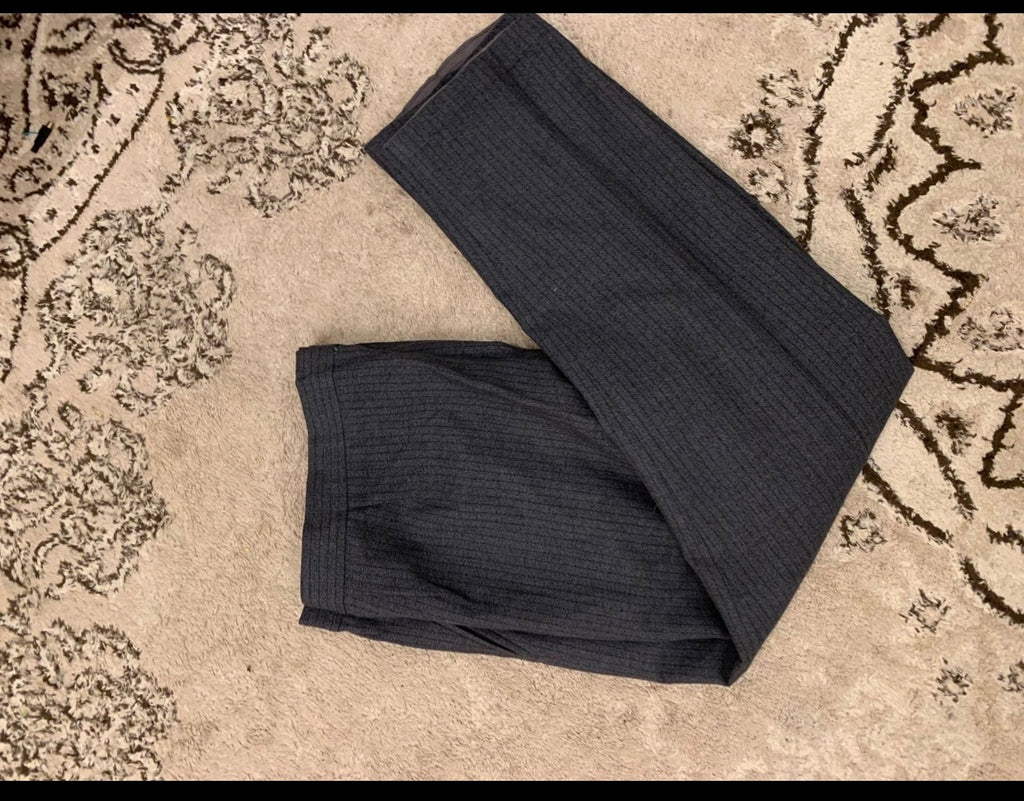 1970s Vintage all worsted wool classic charcoal striped 3 button suit 42R