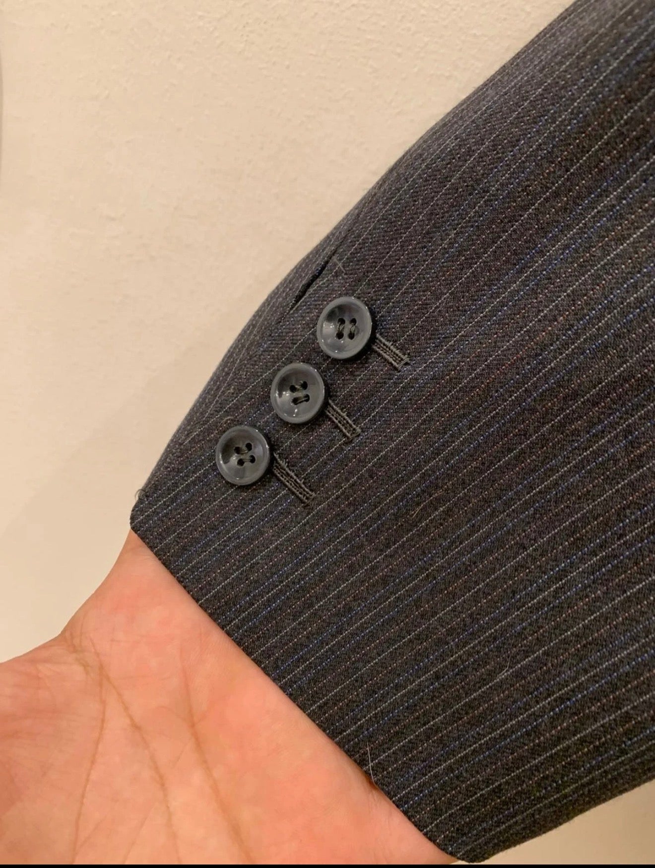 Vintage all worsted wool classic charcoal 2 button striped suit 42R 42L