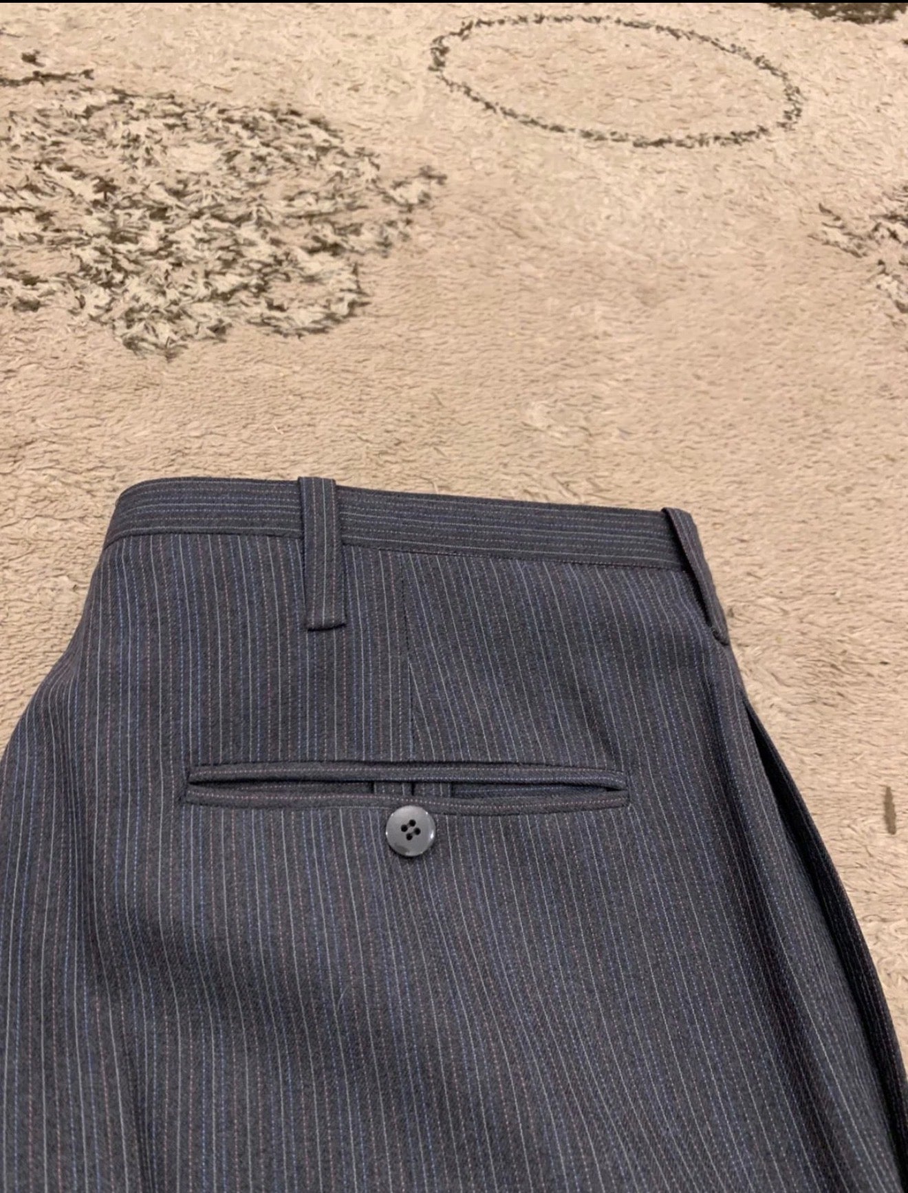 Vintage all worsted wool classic charcoal 2 button striped suit 42R 42L