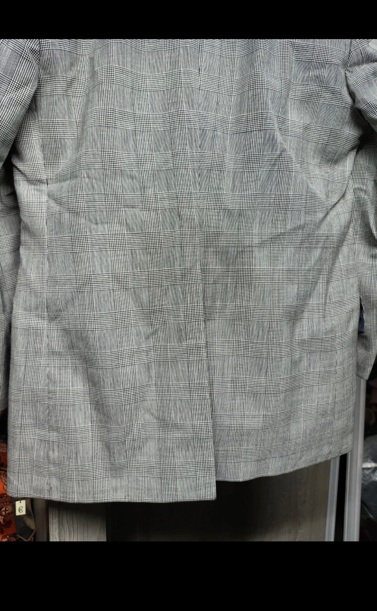1970s Vintage Wool blend classic gray glen check 3 button suit 38R 38S