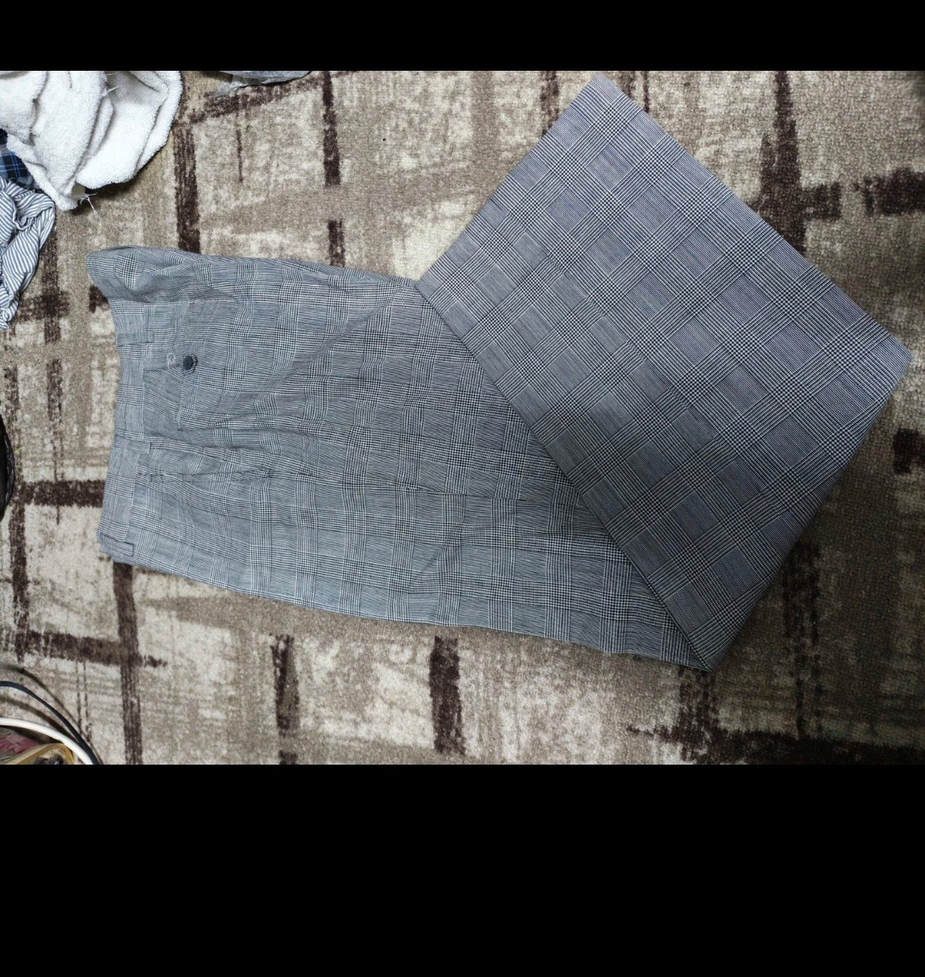1970s Vintage Wool blend classic gray glen check 3 button suit 38R 38S