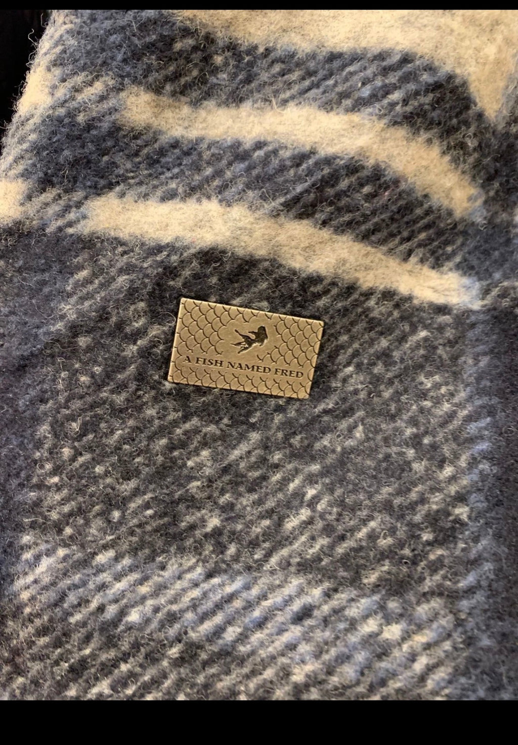Classic unique style wool blended plaid gray navy blue over coat 44R 44L