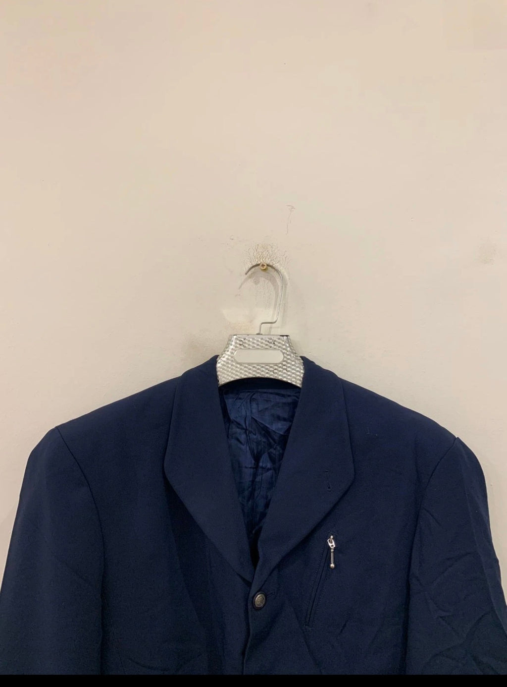 Vintage unique classic navy 4 button metal button suit 42R