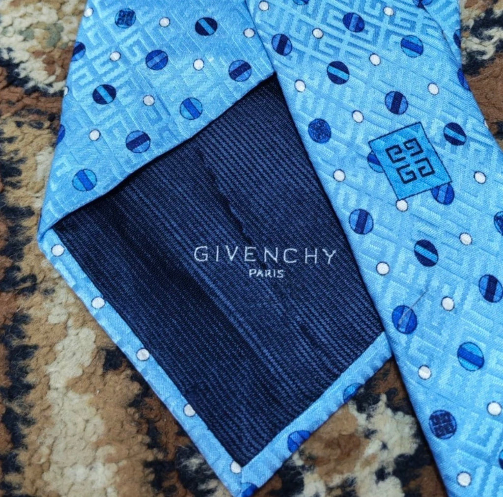 mens vintage Givenchy paris 100% all silk classic luxury sky maya blue neck tie