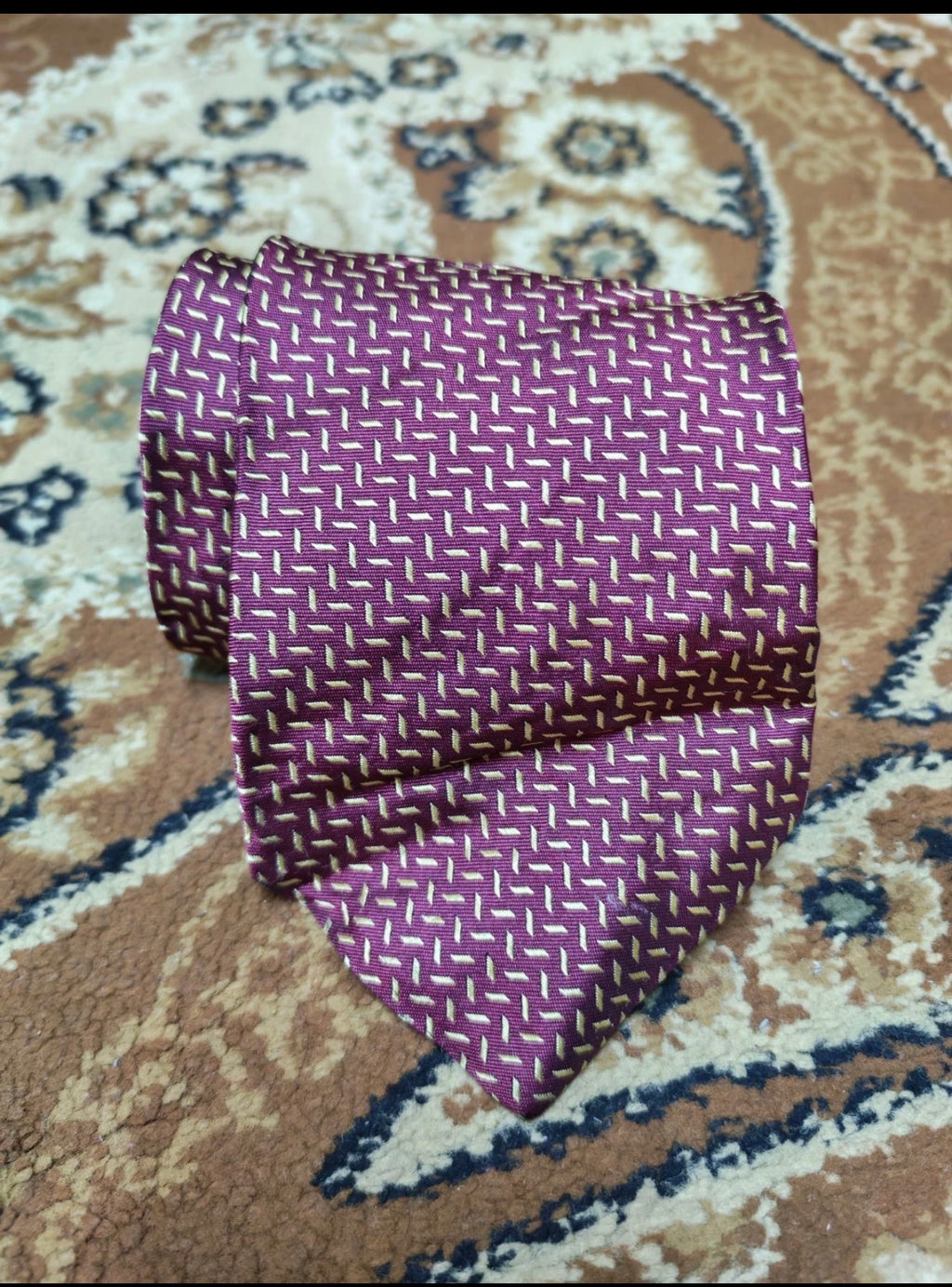Vintage Brooks Brothers Makers 100% all silk burgundy geometric neck tie