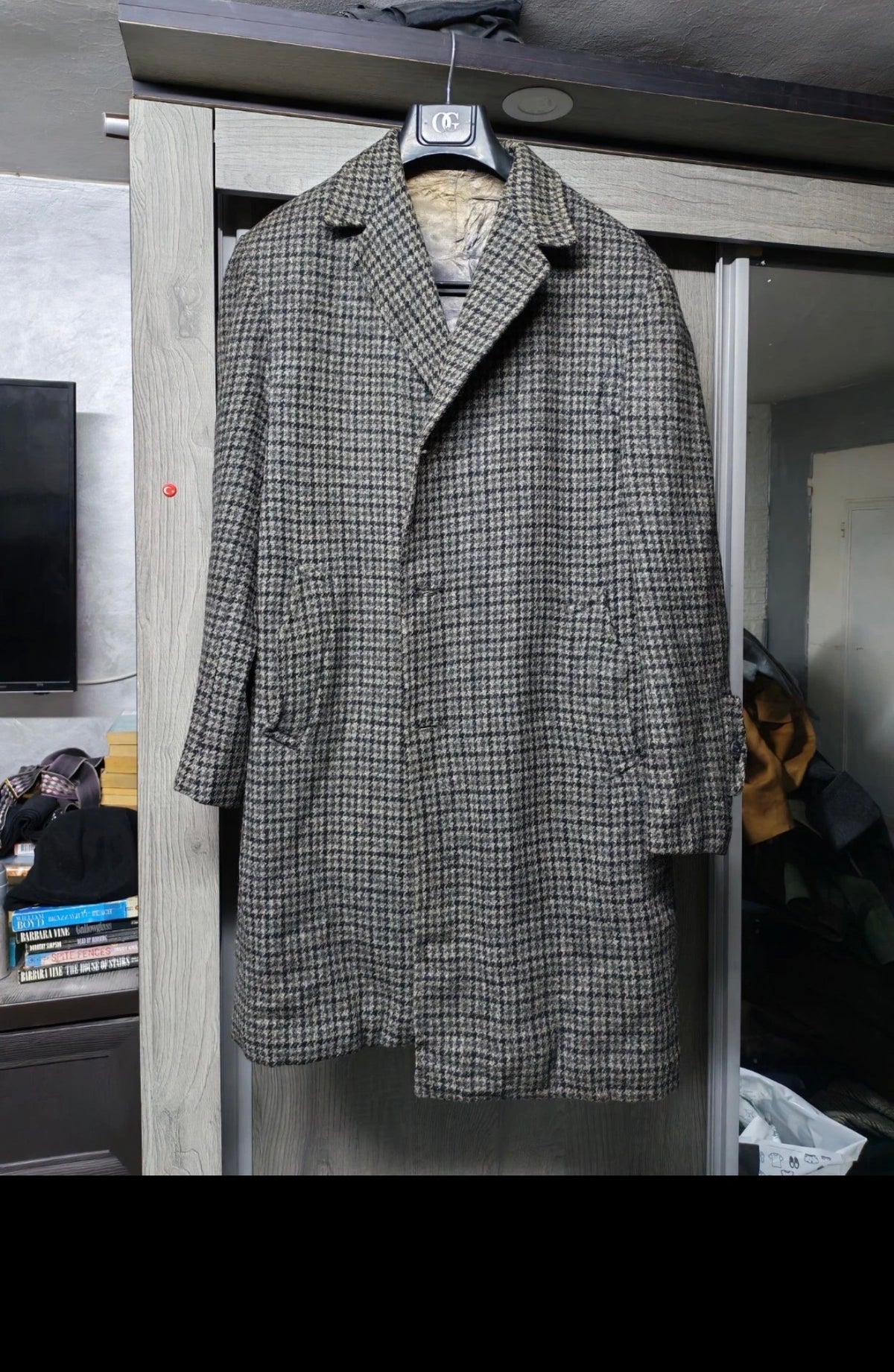 1970s vintage pure wool handwoven tweed houndstooth gray classic over coat 44R