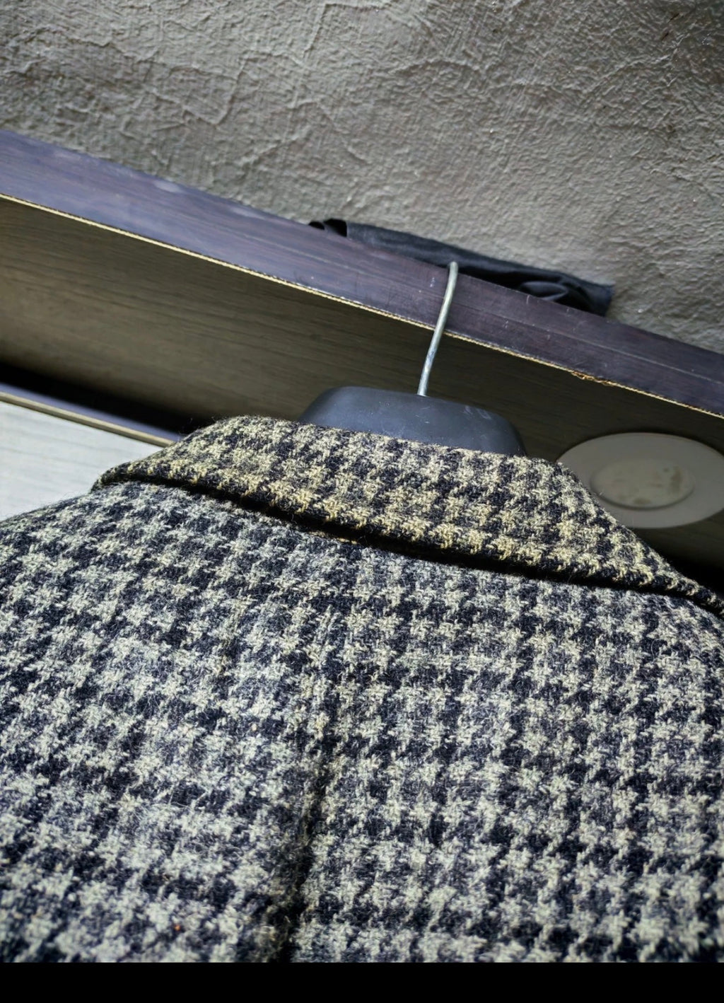 1970s vintage pure wool handwoven tweed houndstooth gray classic over coat 44R