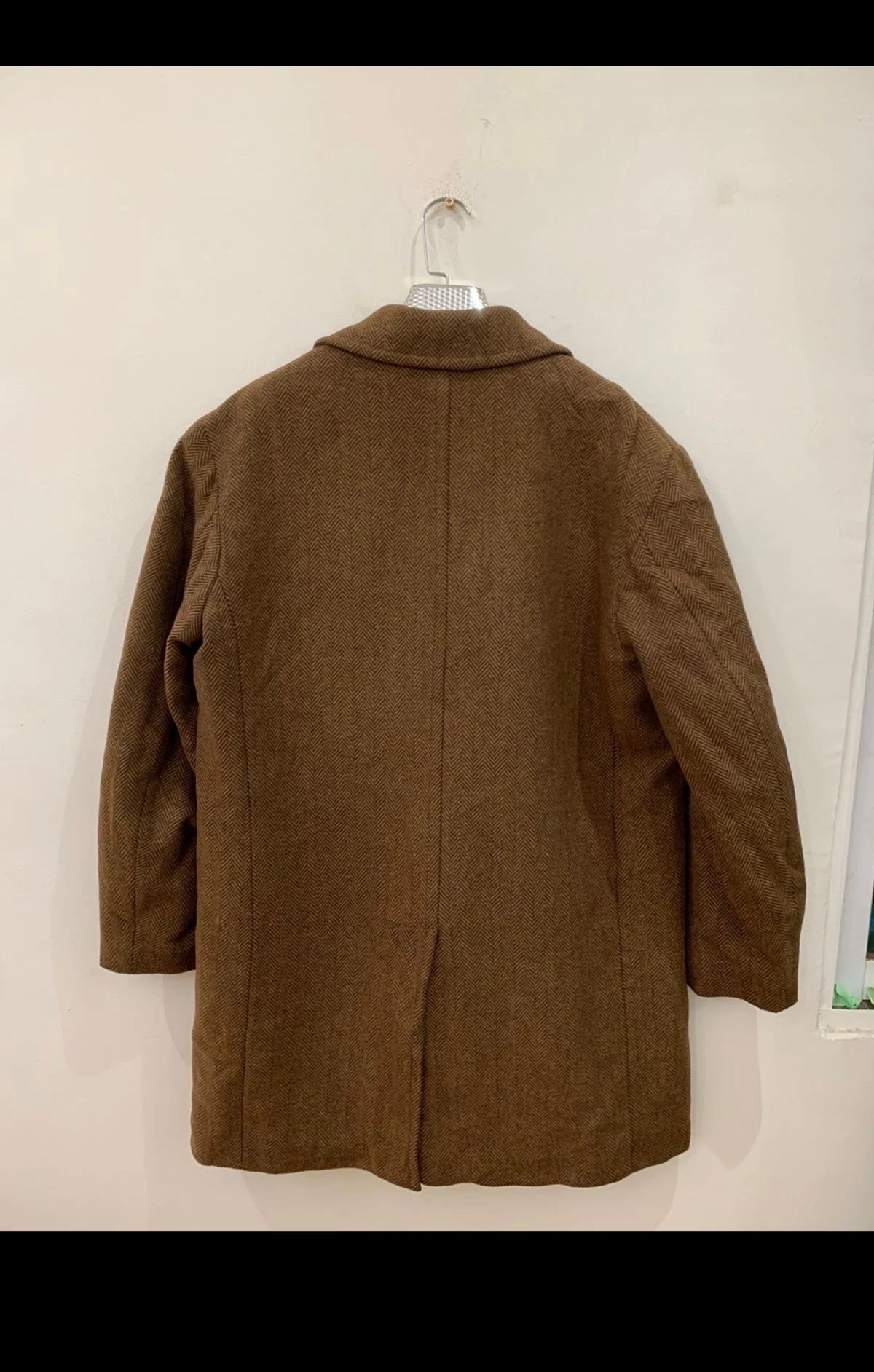 Classic style wool blend tweed herringbone brown over coat 46R 46L