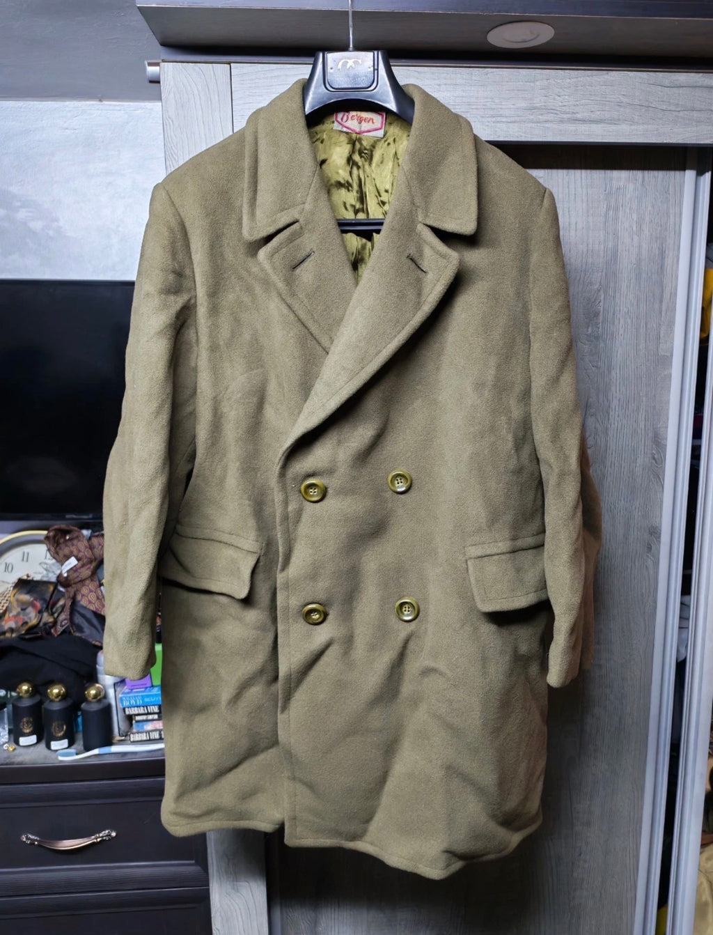 1970s Vintage Pure woollen Wool double breasted belted green over coat 48R XL