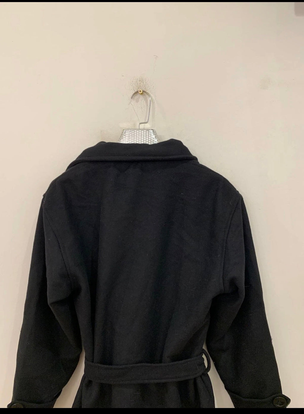 Classic style wool blend belted black top over coat 44R