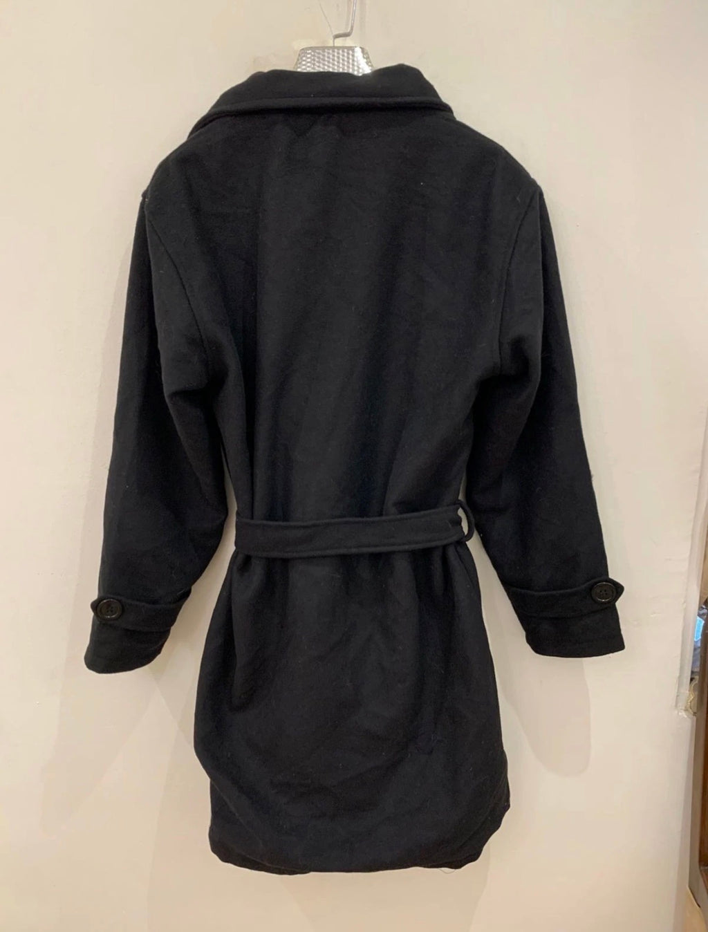 Classic style wool blend belted black top over coat 44R
