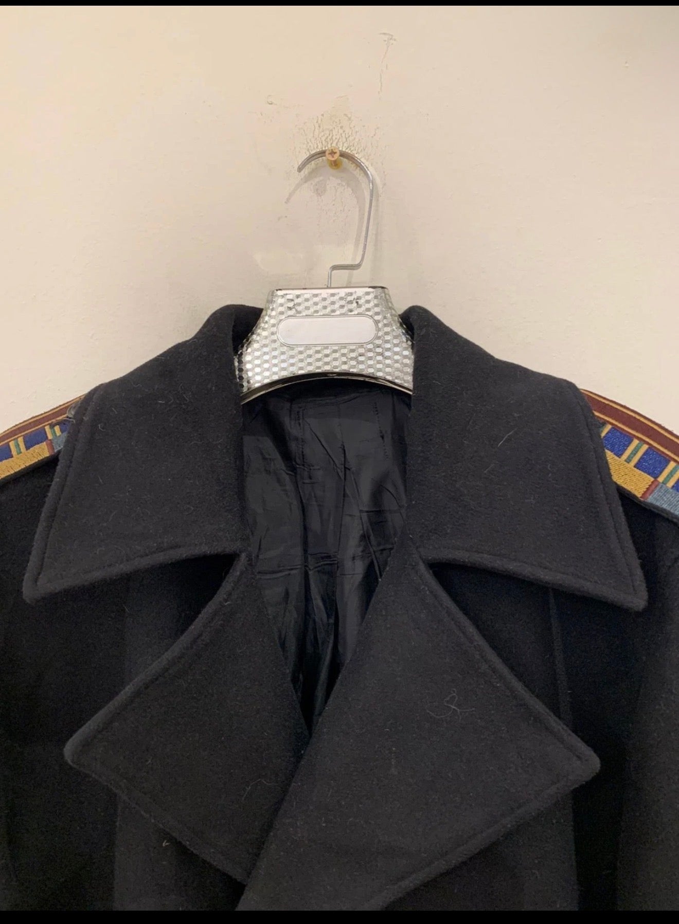 Classic style wool blend double breasted belted black over coat 44R 44L