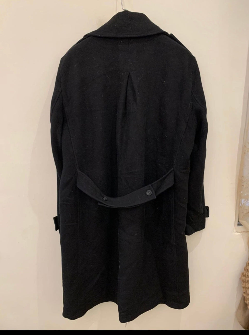Classic style wool blend double breasted belted black over coat 44R 44L