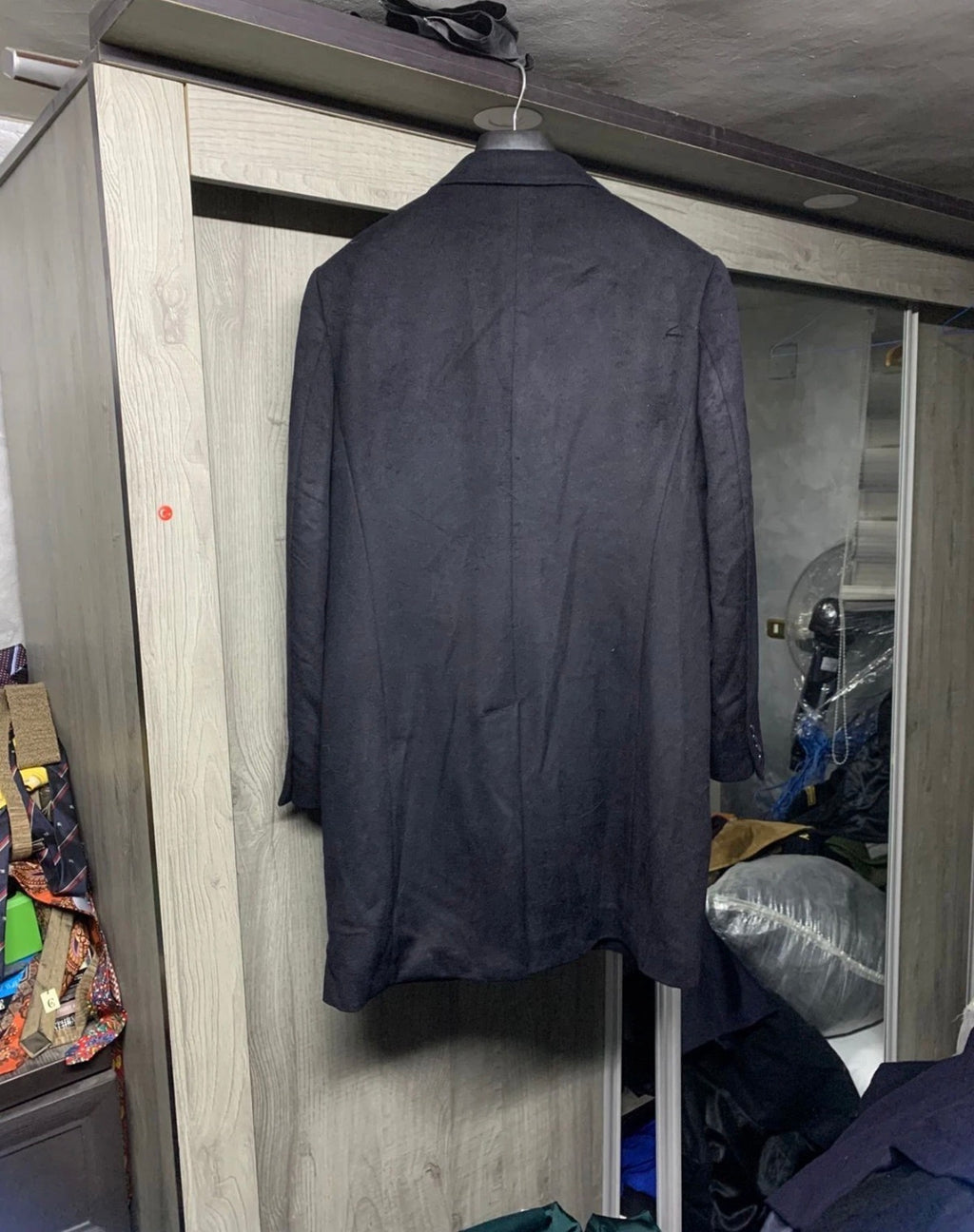 Vintage Wool Cashmere blend classic peak lapel navy top over coat 40R