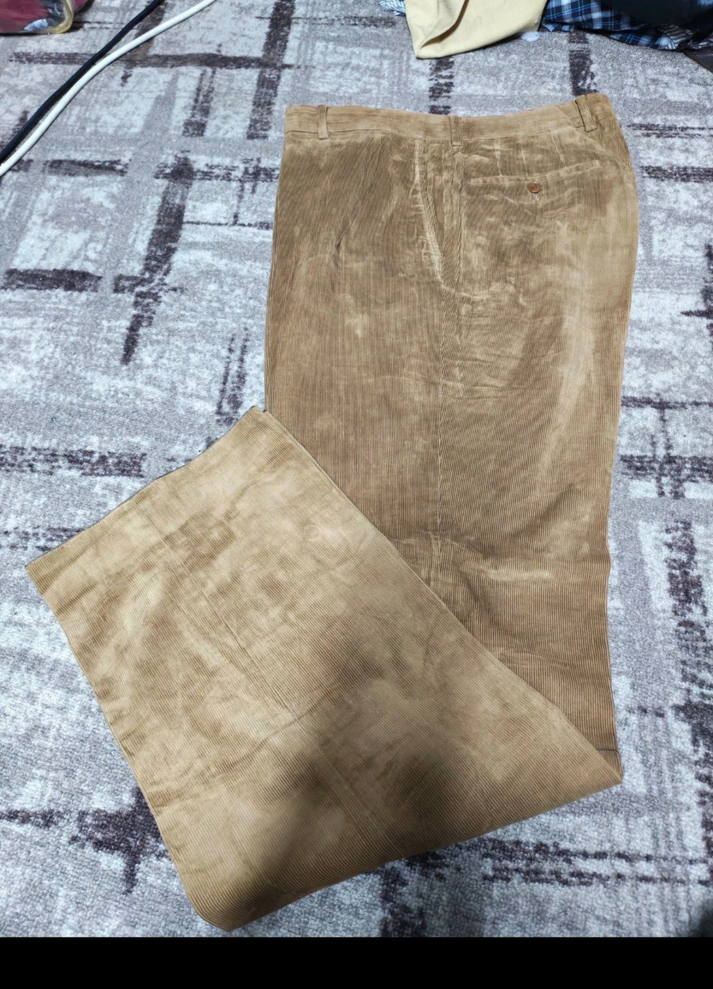 Classic Hugo Boss 100% cotton Corduroy brown 3 button suit 42L
