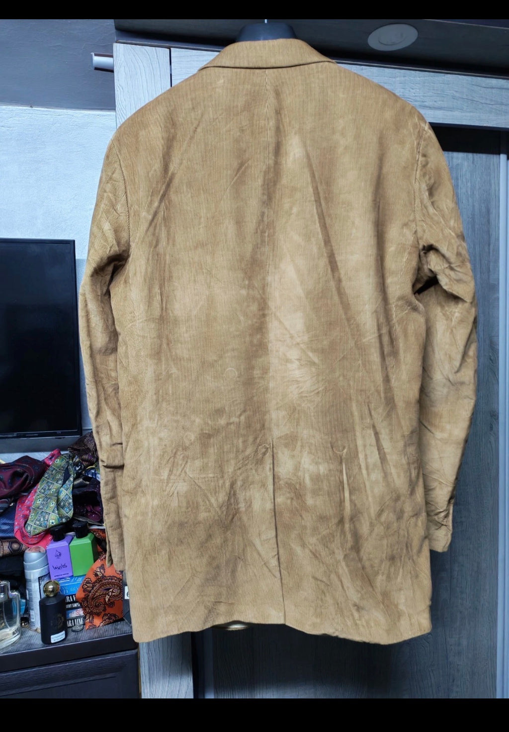 Classic Hugo Boss 100% cotton Corduroy brown 3 button suit 42L