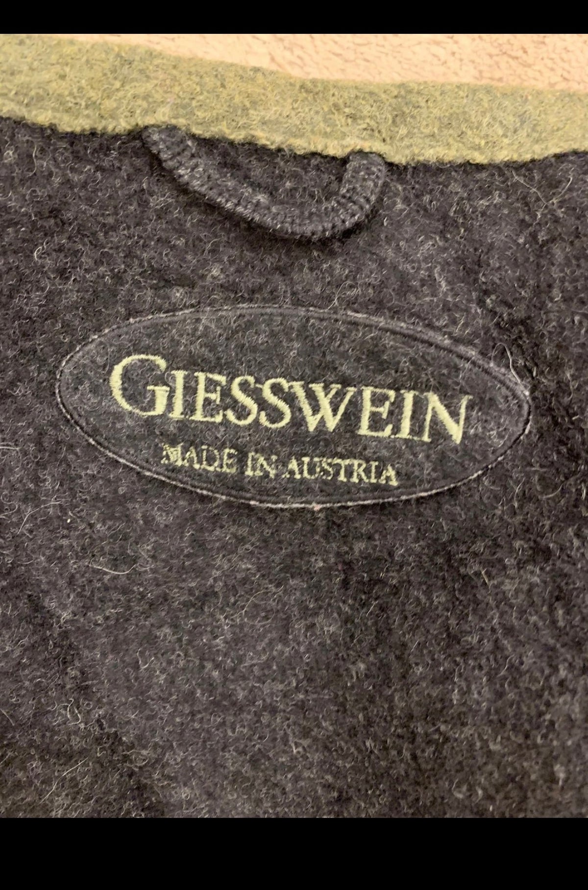 Vintage Giesswein Tiroler Pure woollen wool charcoal jacket sweater 44 L 14