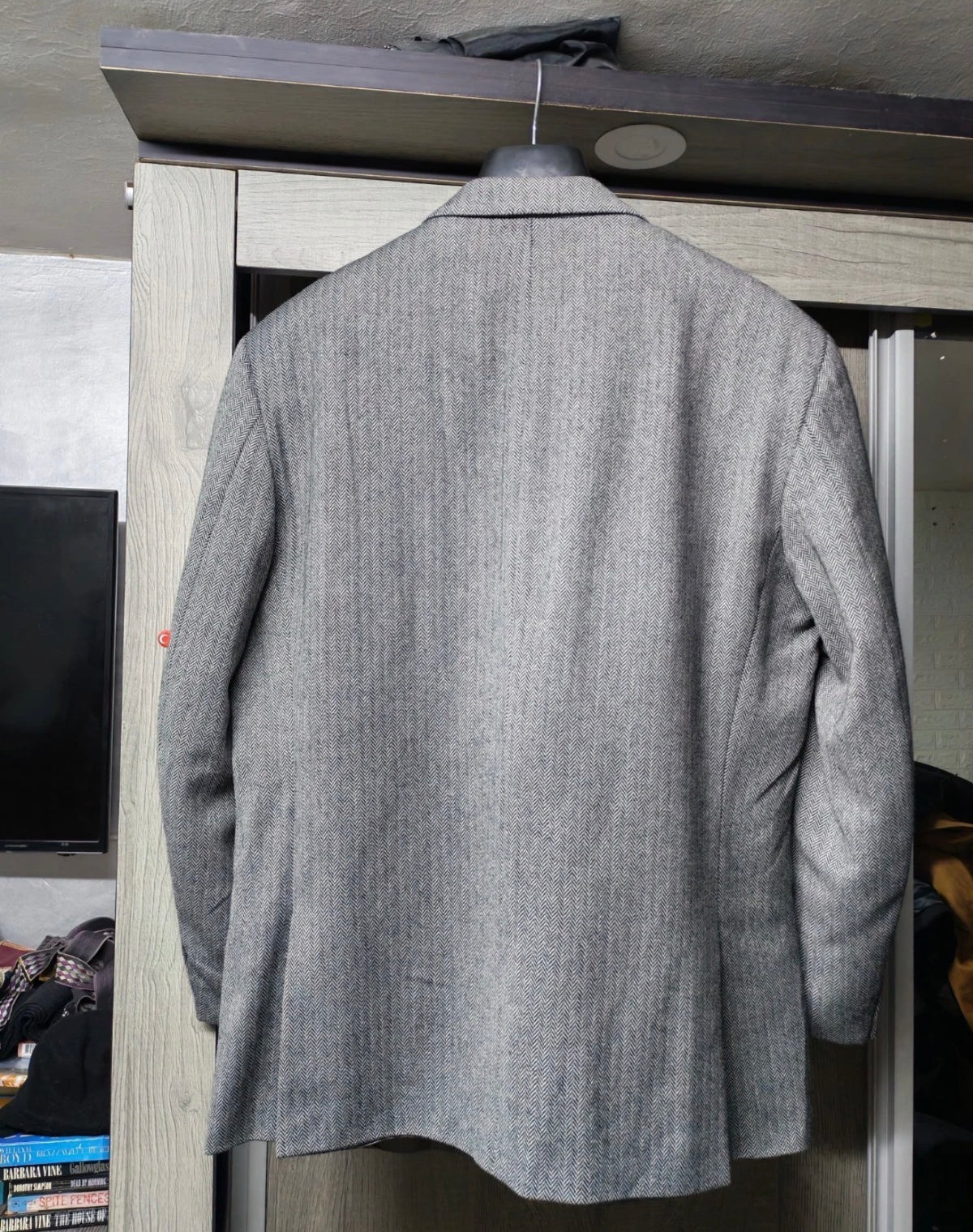 Vintage Burberrys pure worsted wool herringbone gray classic jacket blazer 44R
