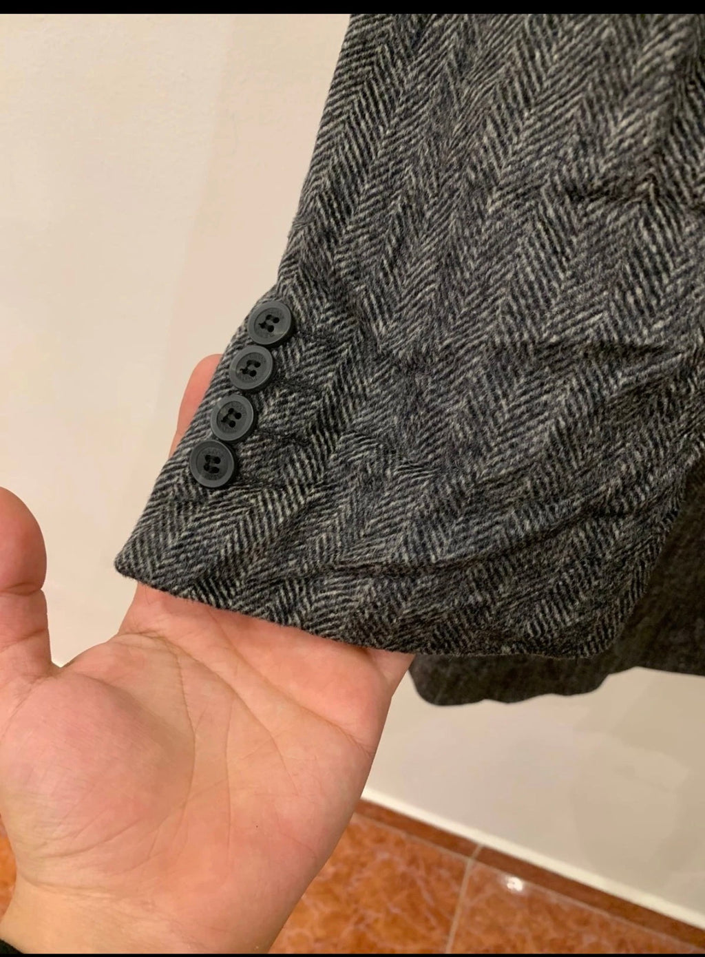 Classic style Basso wool blend peak lapel herringbone charcoal over coat 42R