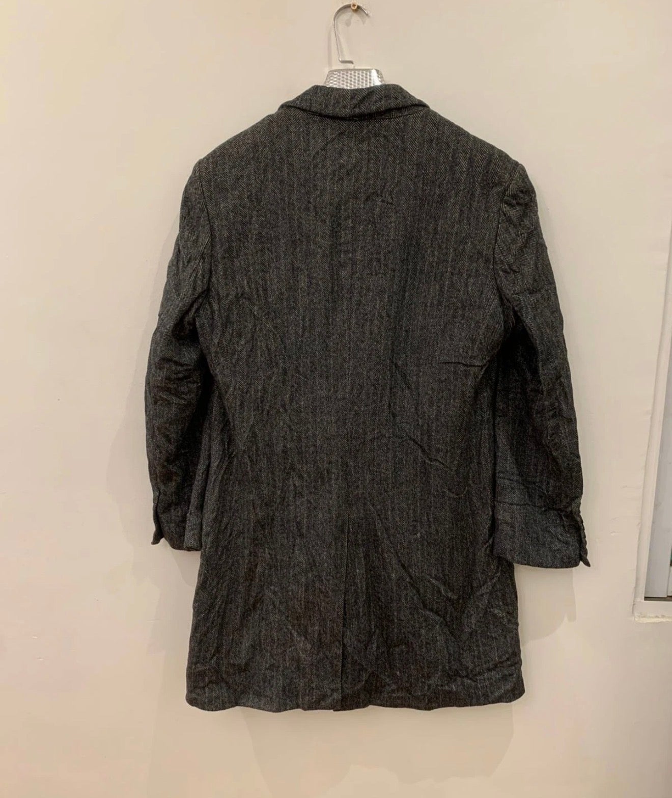 Classic style Basso wool blend peak lapel herringbone charcoal over coat 42R