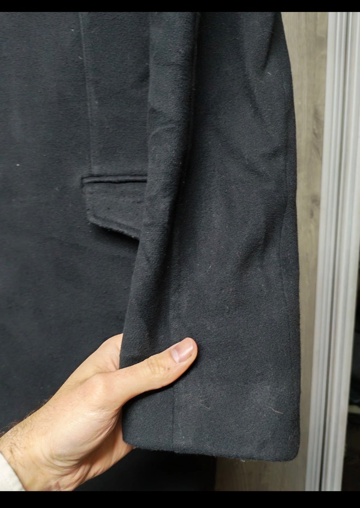 Classic style Spago Uomo wool blend belted black over coat 38R 38L