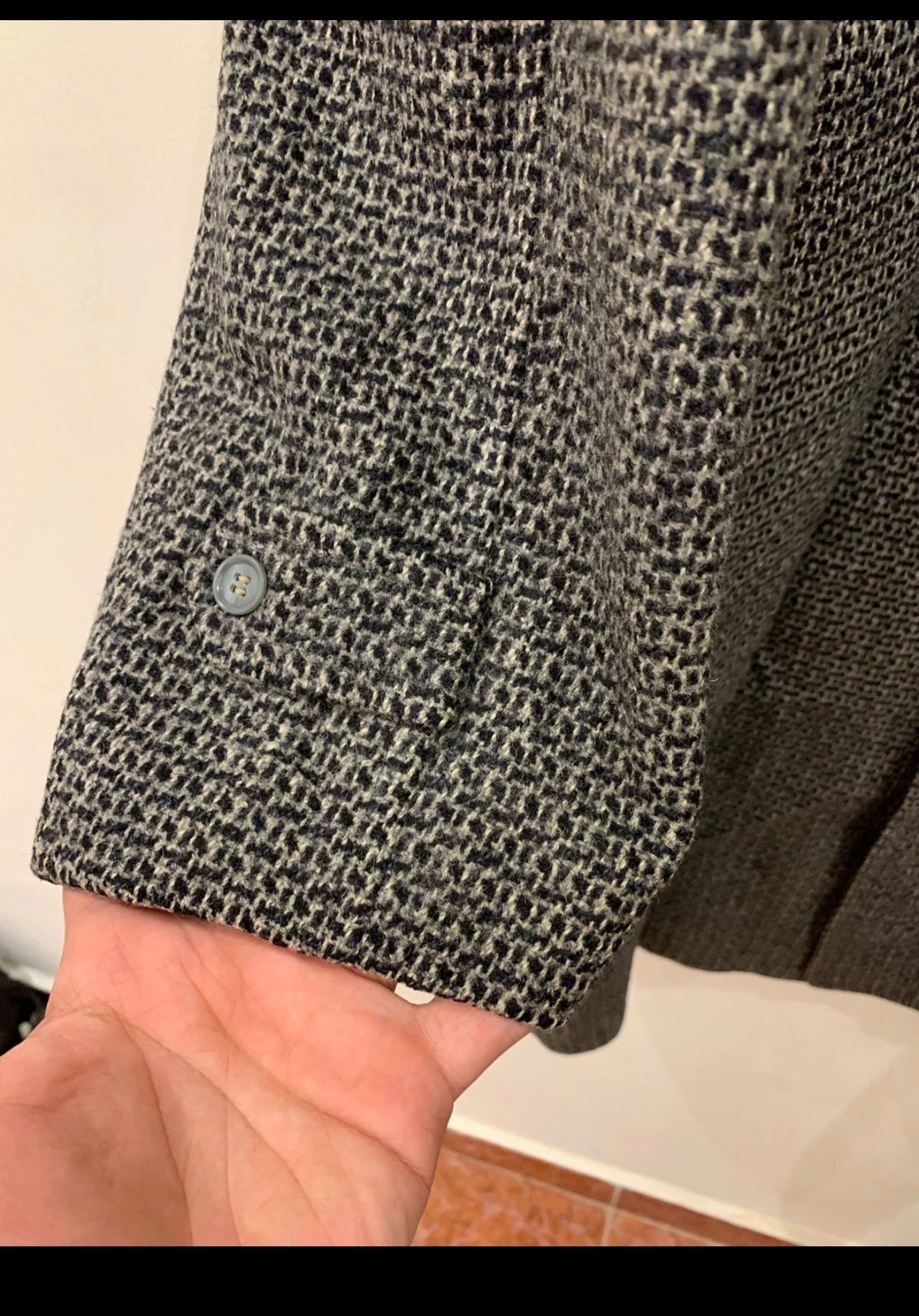 Vintage pure wool handwoven tweed camouflage charcoal raglan over coat 44R