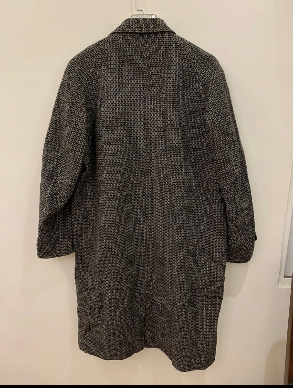 Vintage pure wool handwoven tweed camouflage charcoal raglan over coat 44R