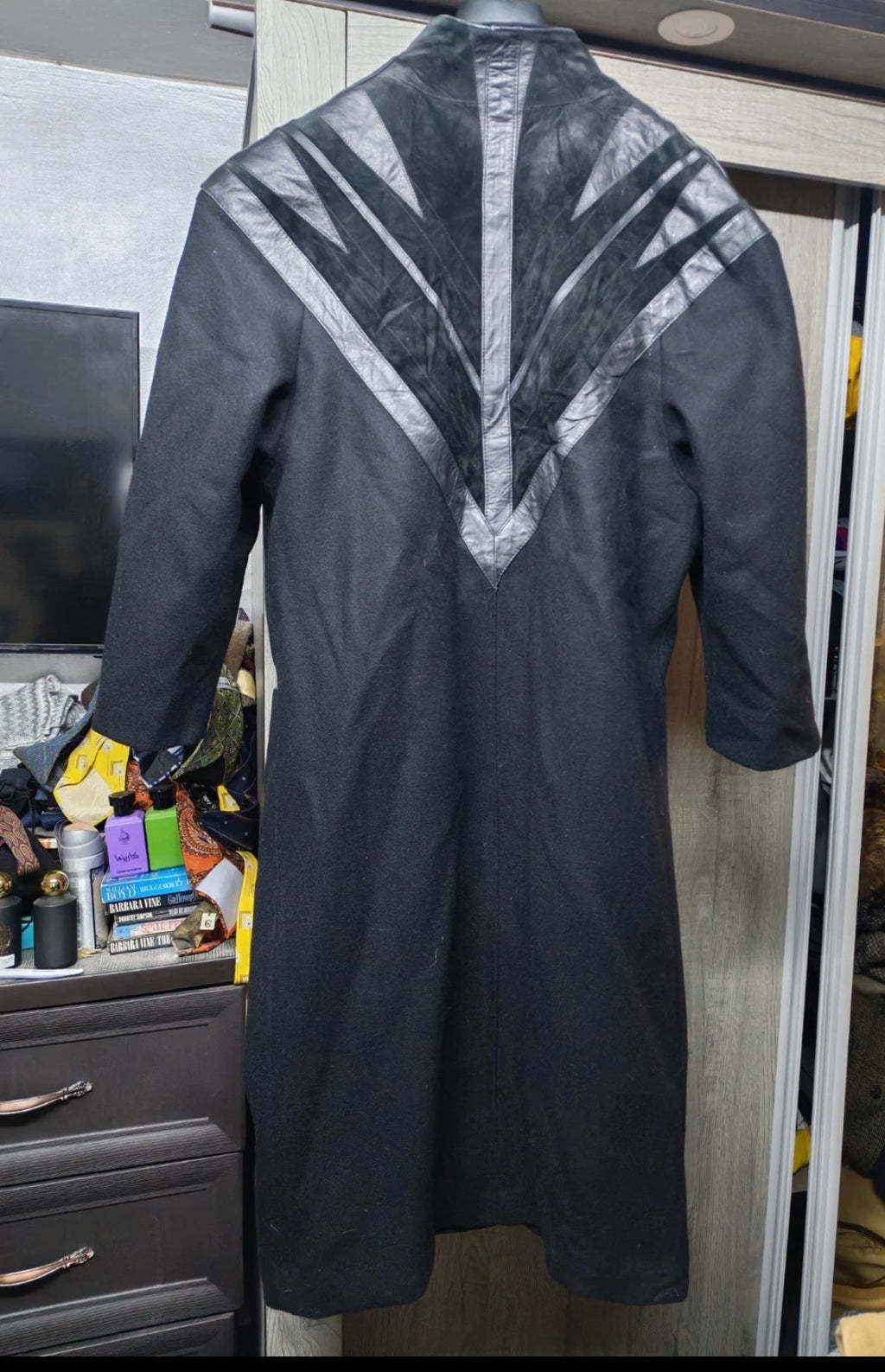 Vintage David Benjamin pure wool Leather trim classic long over coat 13 L 44