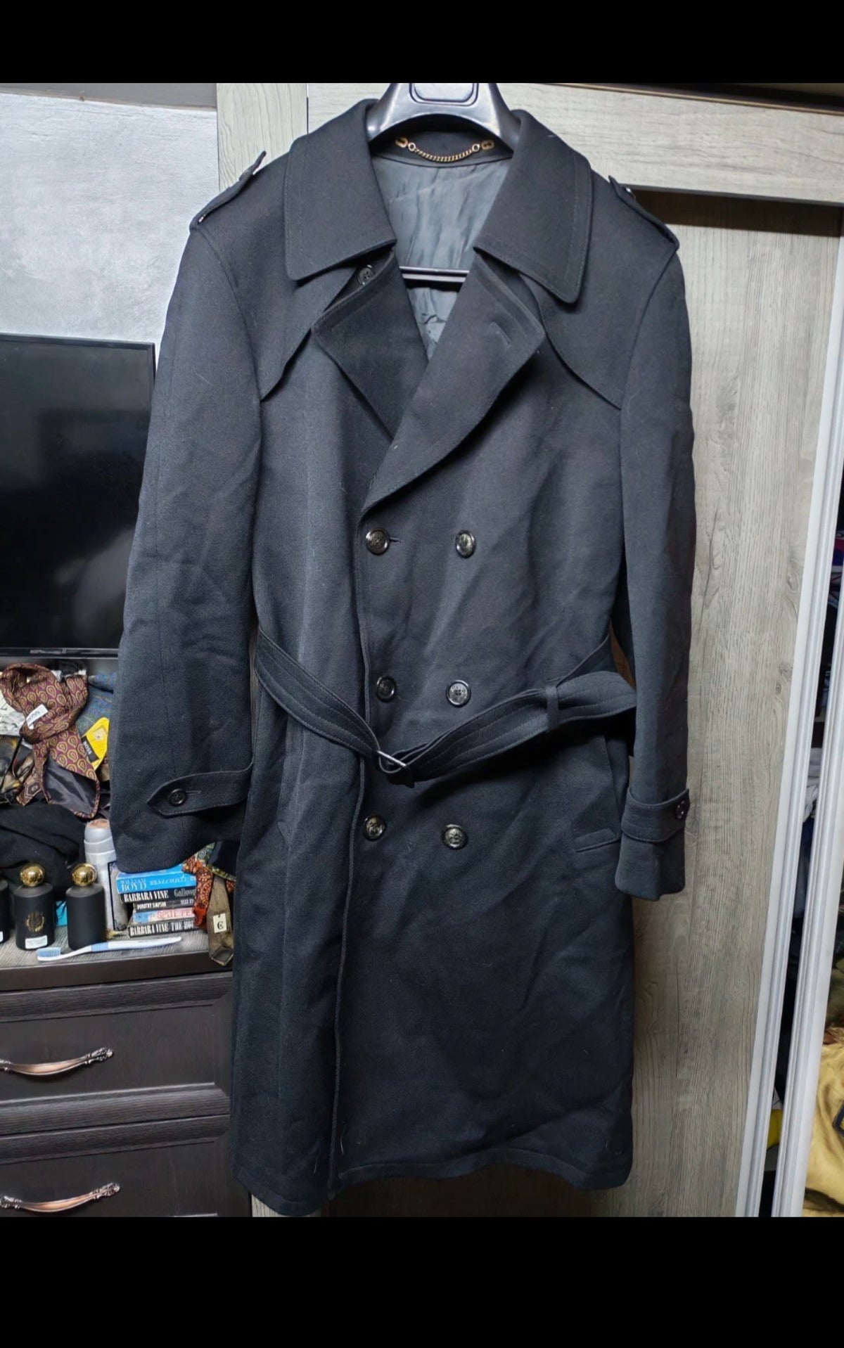 1970s Vintage wool blended classic belted black double breasted over coat 42R