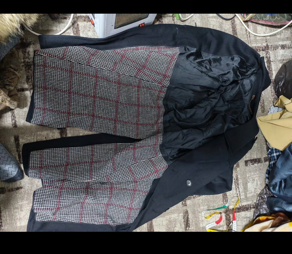 1970s Vintage wool blended classic belted black double breasted over coat 42R