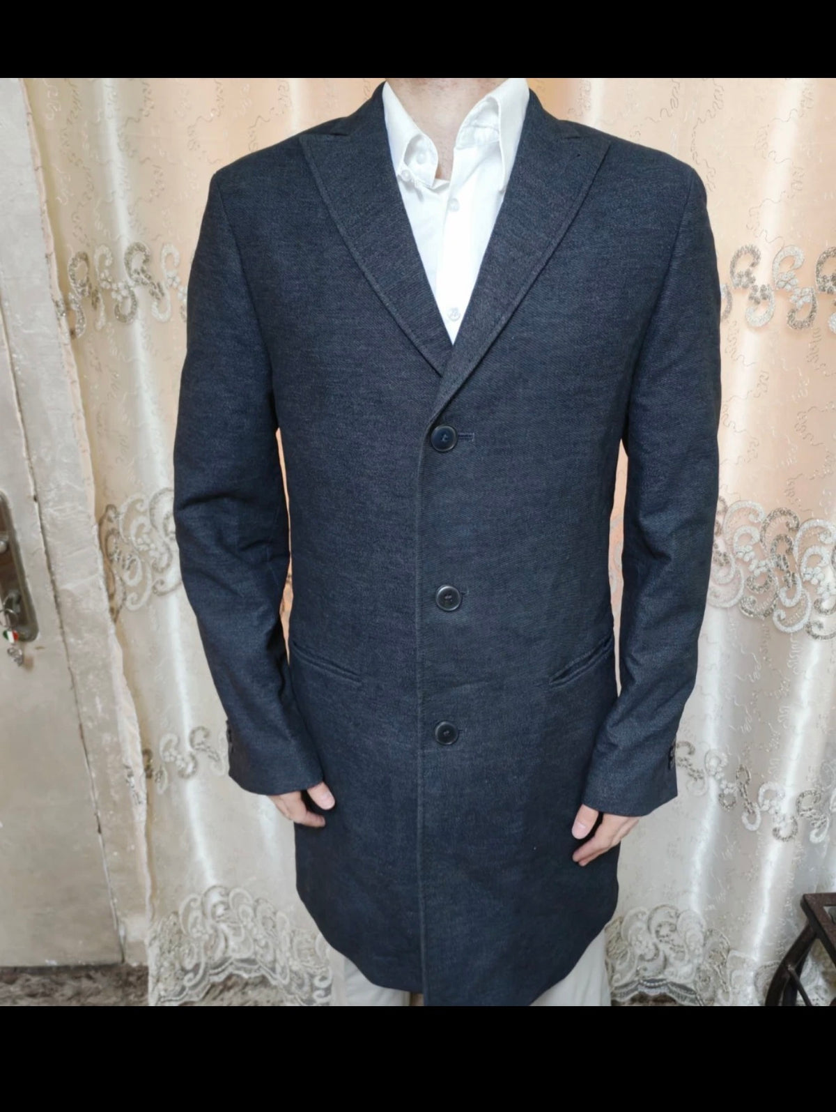 Facis Cotton blend gabardine peak lapel classic charcoal over coat 38R 38L