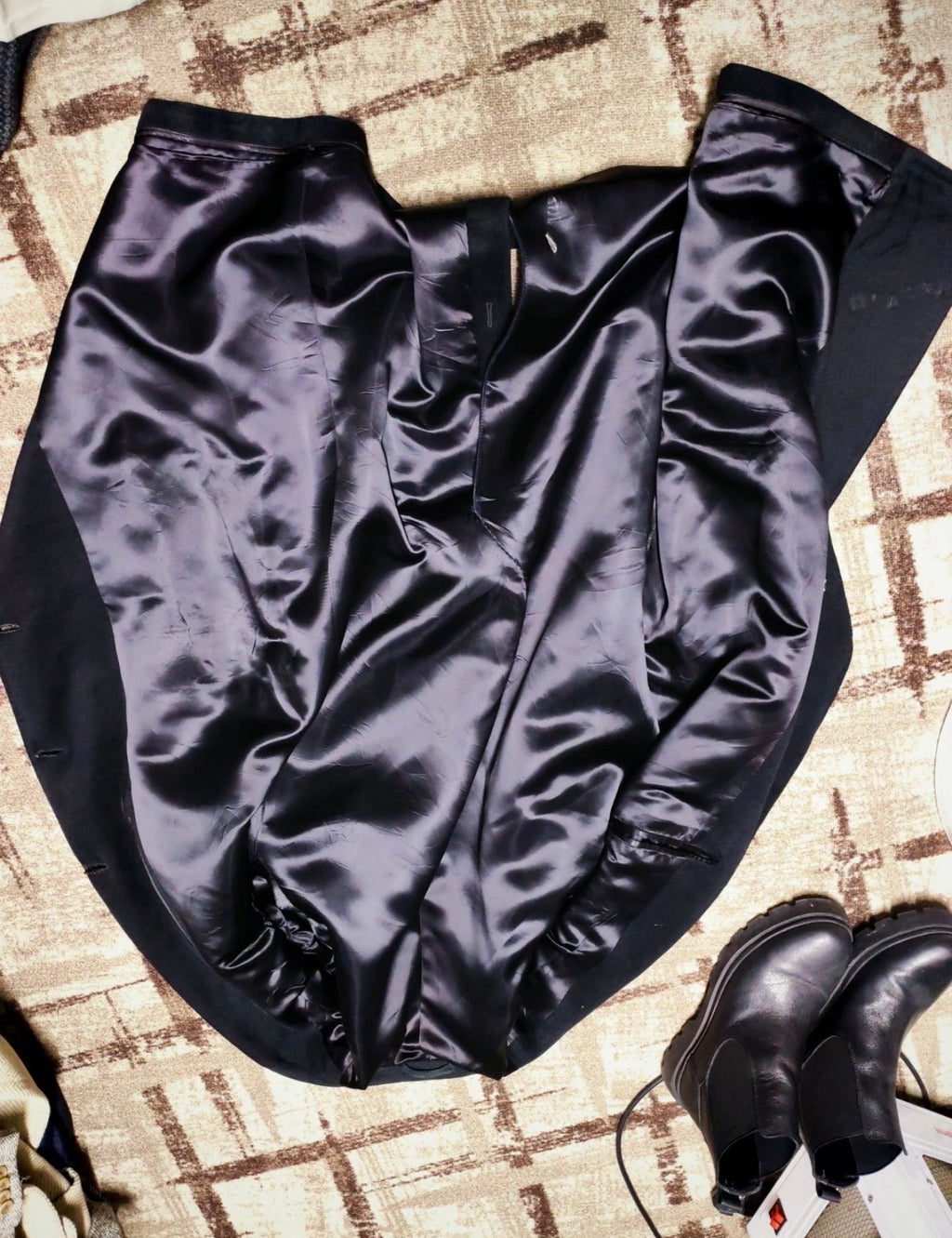 1950s Vintage 100% pure cashmere USA union made classic black suit over coat 44R