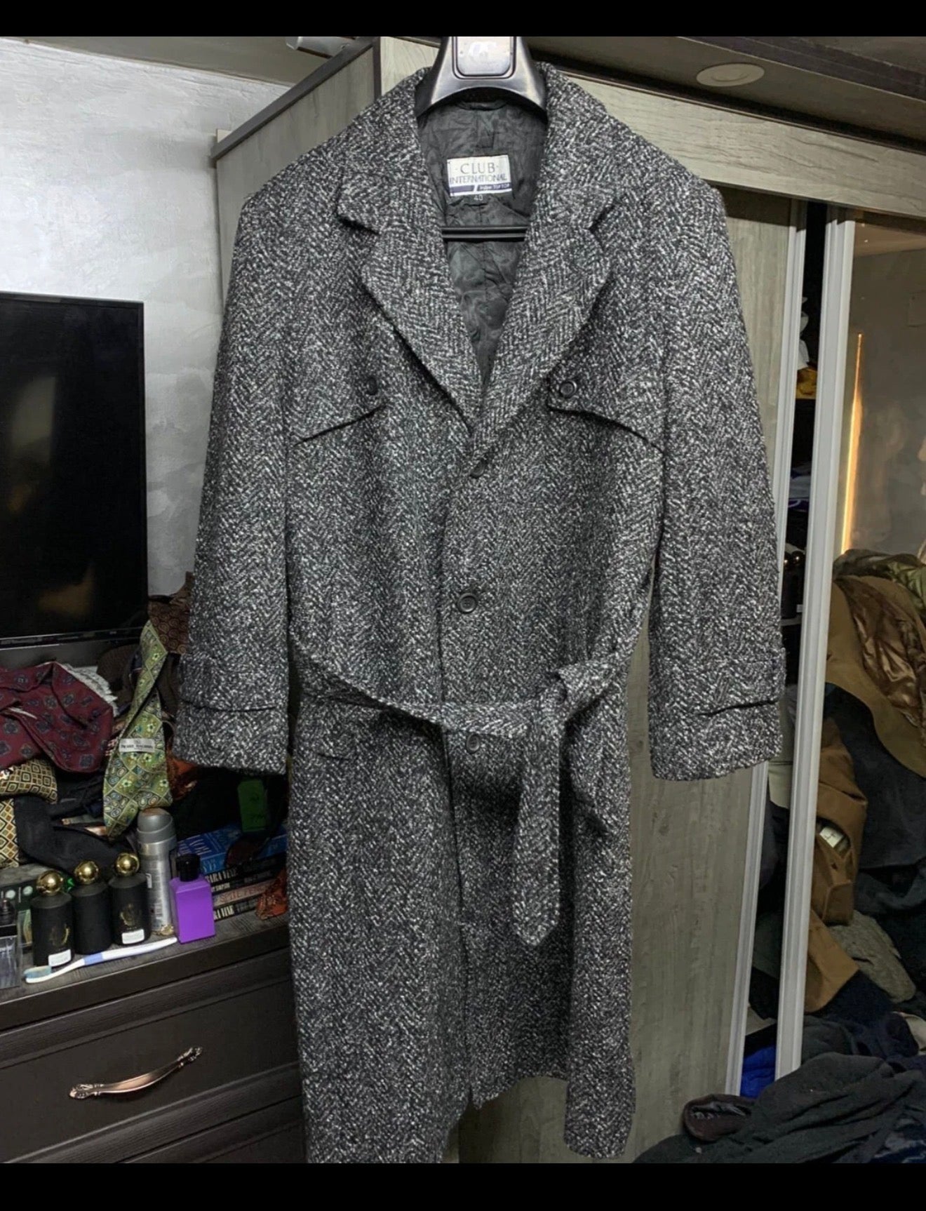 Vintage Club international wool blend classic belted herringbone over coat 46R