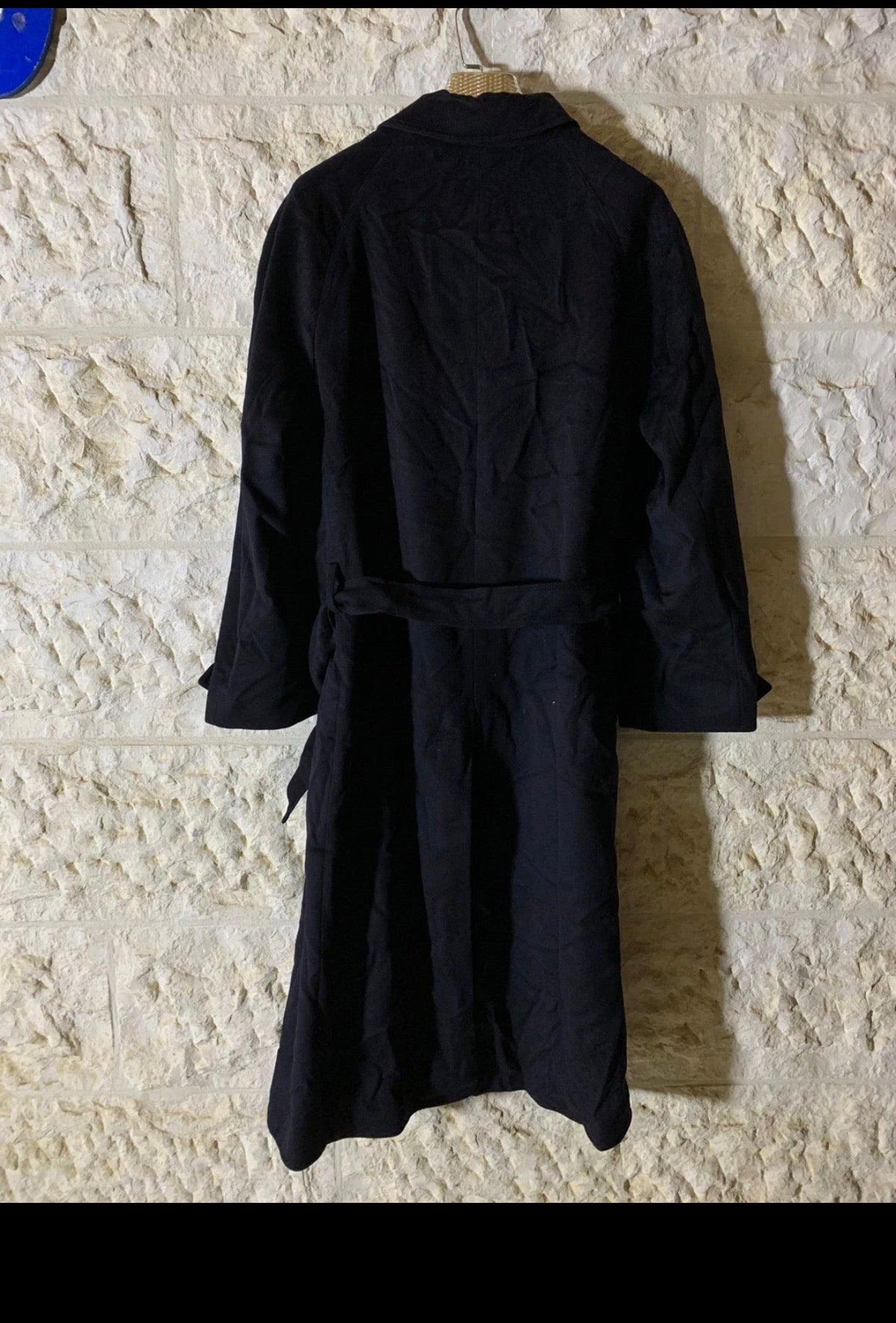 Vintage Hugo Boss classic pure Wool belted Navy classic raglan over coat 44R