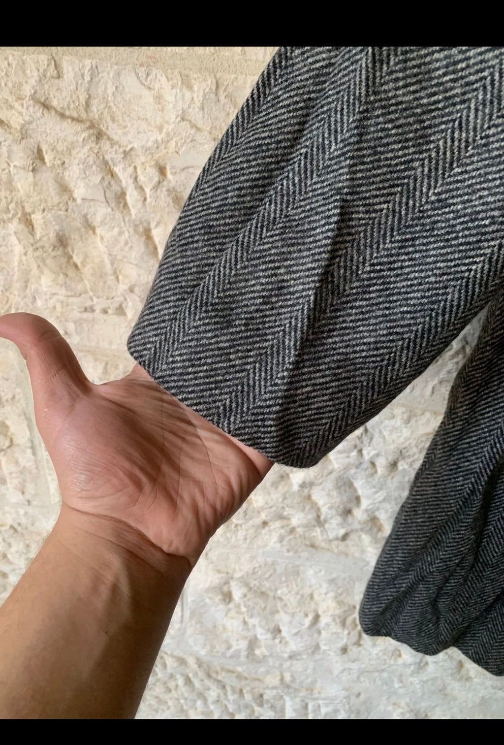 Vintage pure wool handwoven tweed herringbone charcoal classic over coat 44R